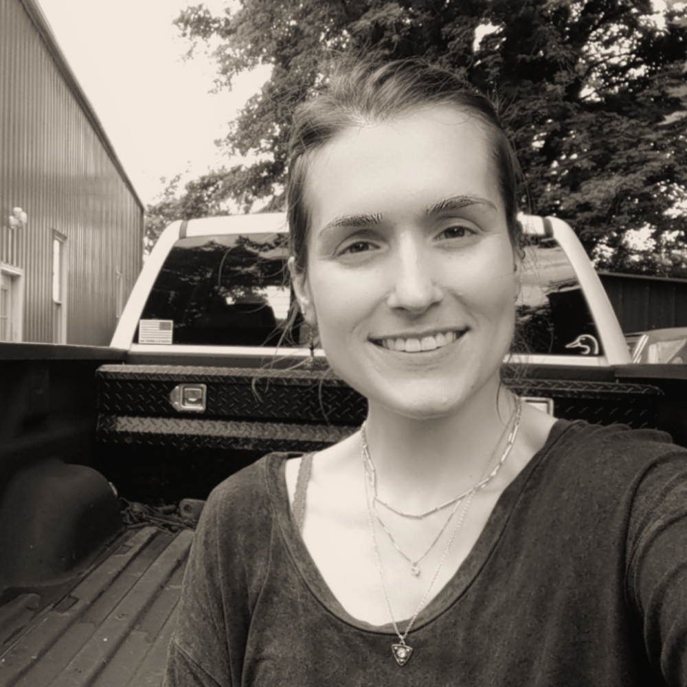 Meet your Posher, Laura